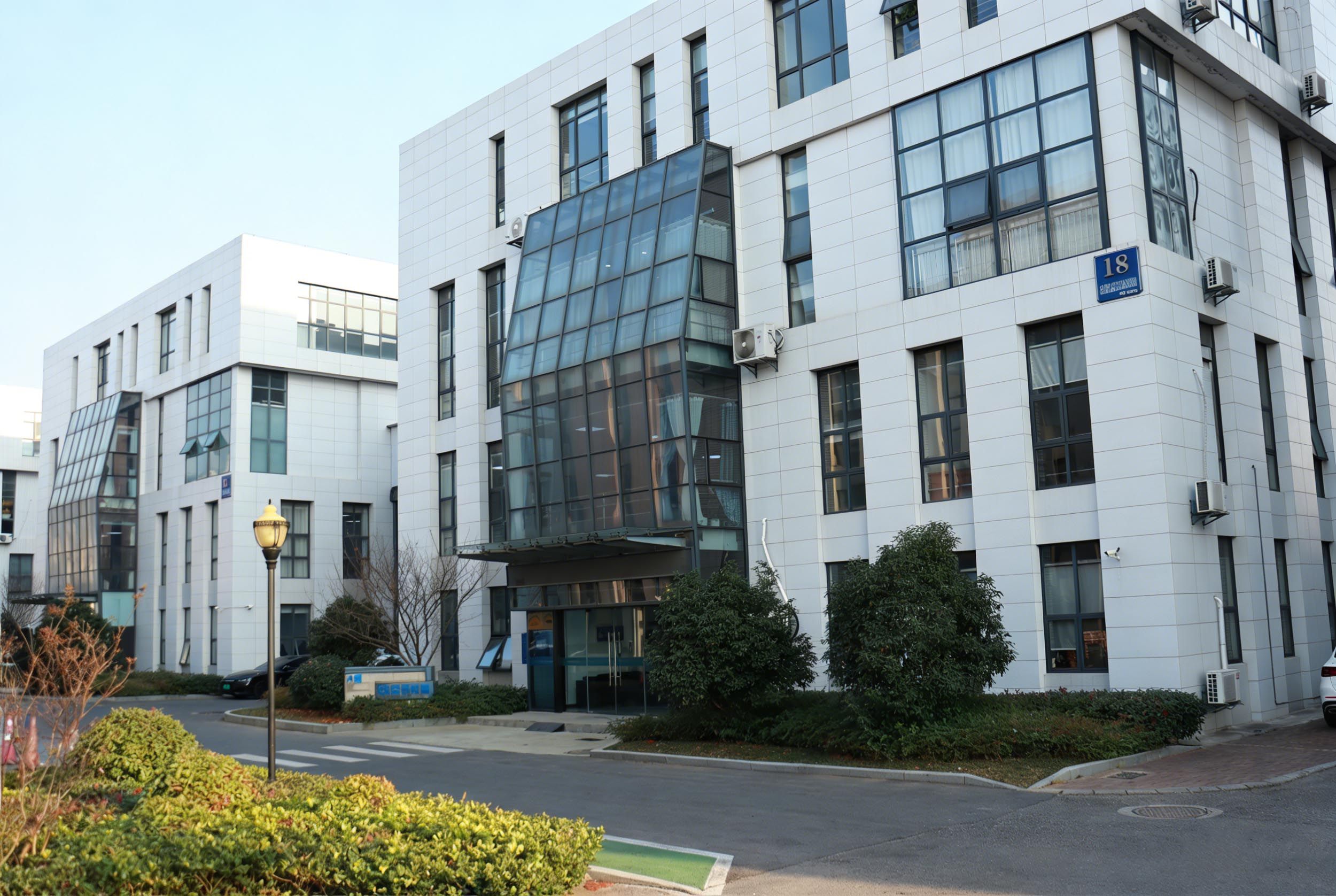 1773907866423846QS0s.jpg 美白墻體.jpg